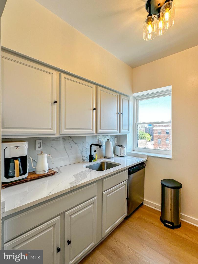 80 NEW YORK AVE NW #402, WASHINGTON, District Of Columbia 20001, 2 Bedrooms Bedrooms, ,1 BathroomBathrooms,Residential,For sale,80 NEW YORK AVE NW #402,DCDC2225042 MLS # DCDC2225042