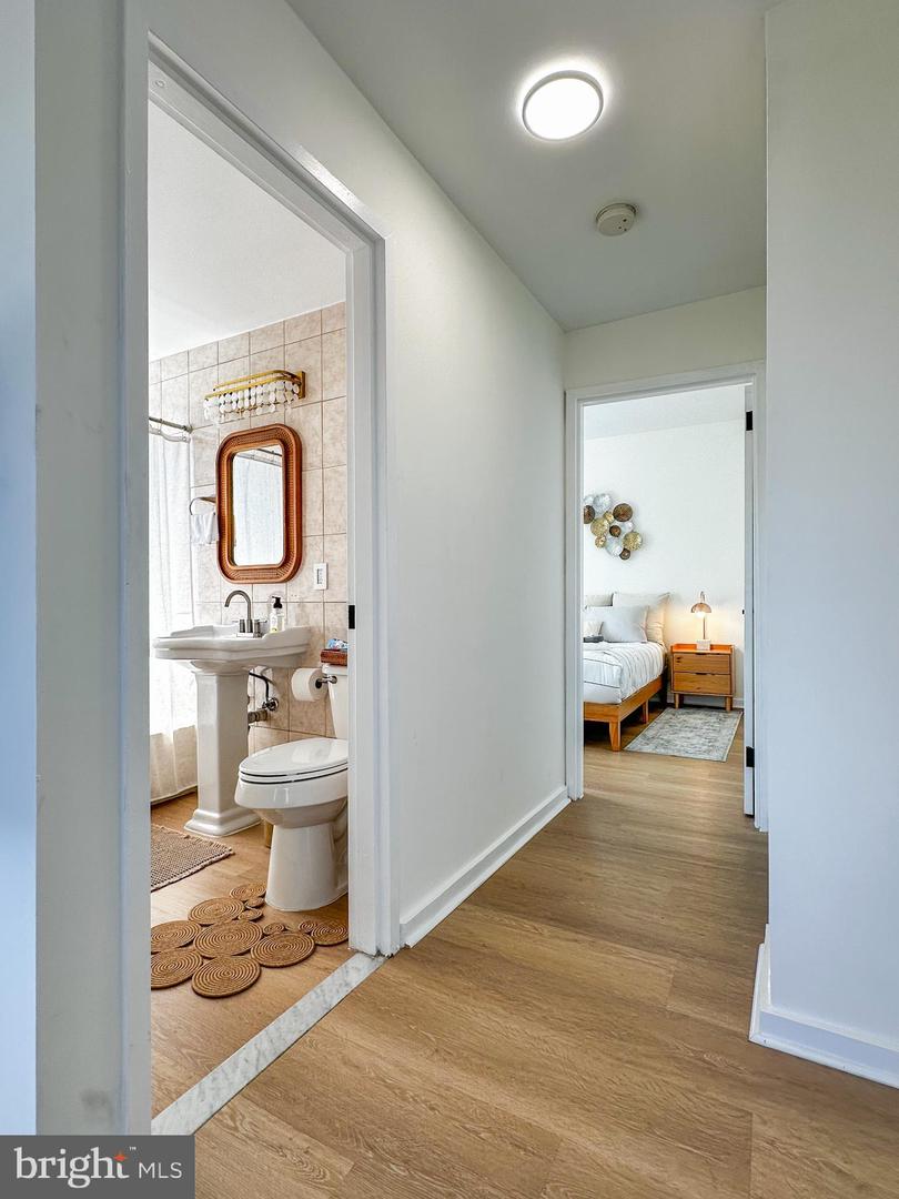 80 NEW YORK AVE NW #402, WASHINGTON, District Of Columbia 20001, 2 Bedrooms Bedrooms, ,1 BathroomBathrooms,Residential,For sale,80 NEW YORK AVE NW #402,DCDC2225042 MLS # DCDC2225042