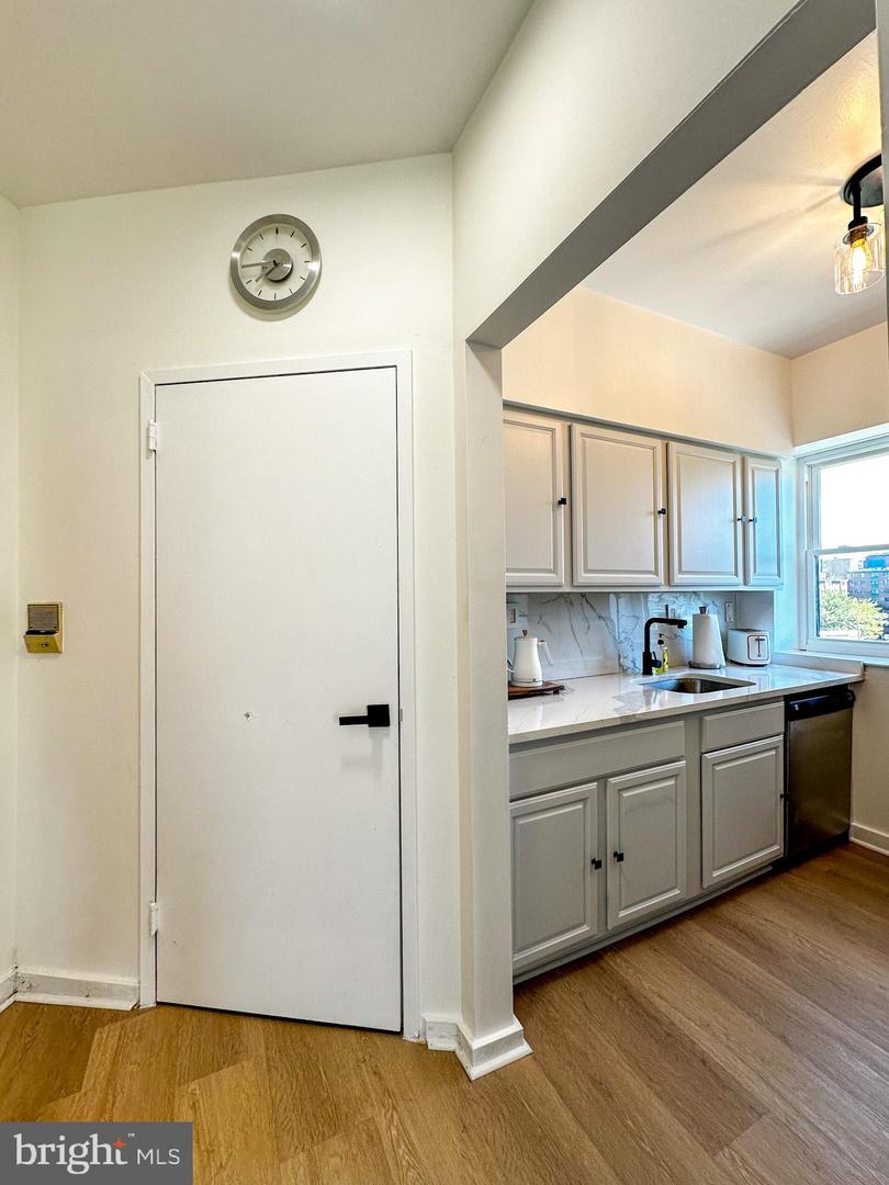 80 NEW YORK AVE NW #402, WASHINGTON, District Of Columbia 20001, 2 Bedrooms Bedrooms, ,1 BathroomBathrooms,Residential,For sale,80 NEW YORK AVE NW #402,DCDC2225042 MLS # DCDC2225042
