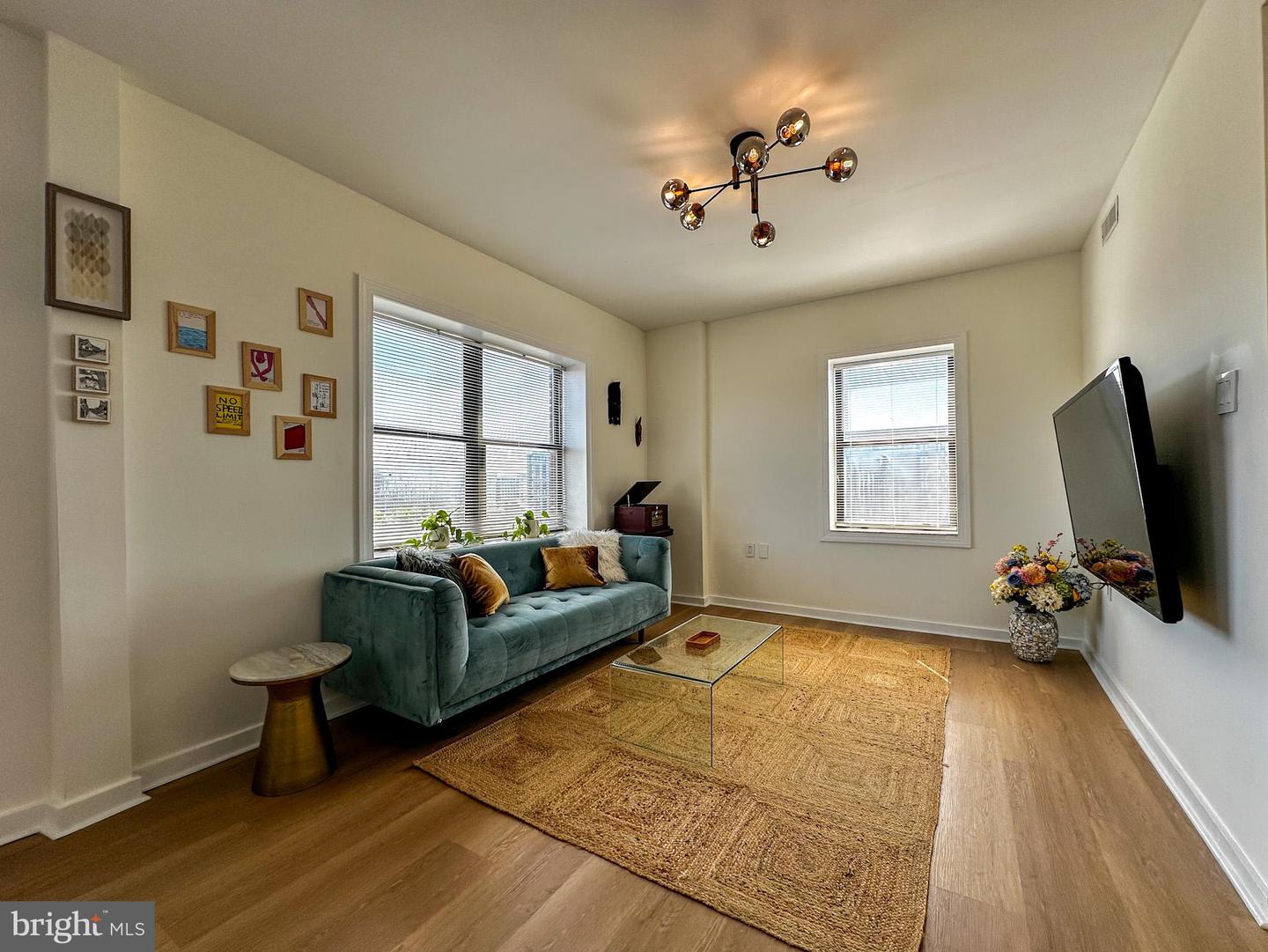 80 NEW YORK AVE NW #402, WASHINGTON, District Of Columbia 20001, 2 Bedrooms Bedrooms, ,1 BathroomBathrooms,Residential,For sale,80 NEW YORK AVE NW #402,DCDC2225042 MLS # DCDC2225042