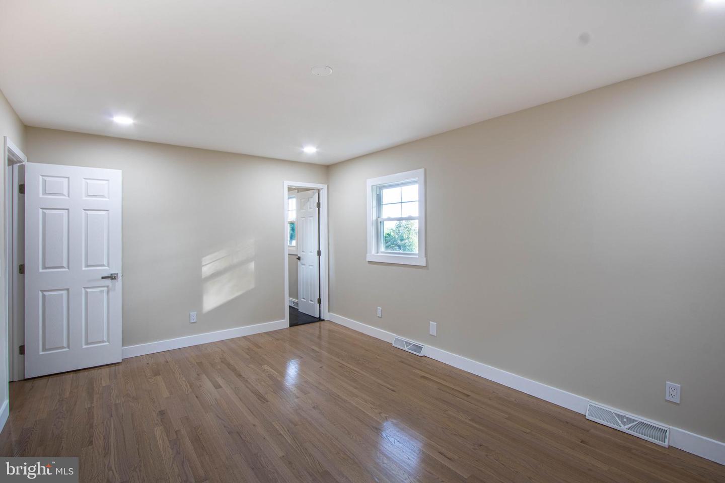 877 TRUSLOW RD, FREDERICKSBURG, Virginia 22406, 4 Bedrooms Bedrooms, ,3 BathroomsBathrooms,Residential,For sale,877 TRUSLOW RD,VAST2043180 MLS # VAST2043180