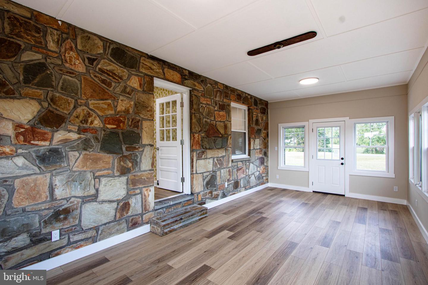 877 TRUSLOW RD, FREDERICKSBURG, Virginia 22406, 4 Bedrooms Bedrooms, ,3 BathroomsBathrooms,Residential,For sale,877 TRUSLOW RD,VAST2043180 MLS # VAST2043180