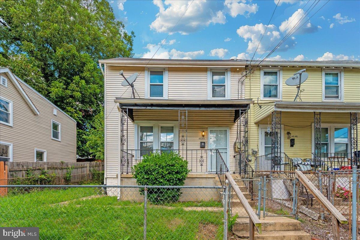 4644 HAYES ST NE, WASHINGTON, District Of Columbia 20019, 4 Bedrooms Bedrooms, 6 Rooms Rooms,2 BathroomsBathrooms,Residential,For sale,4644 HAYES ST NE,DCDC2225056 MLS # DCDC2225056