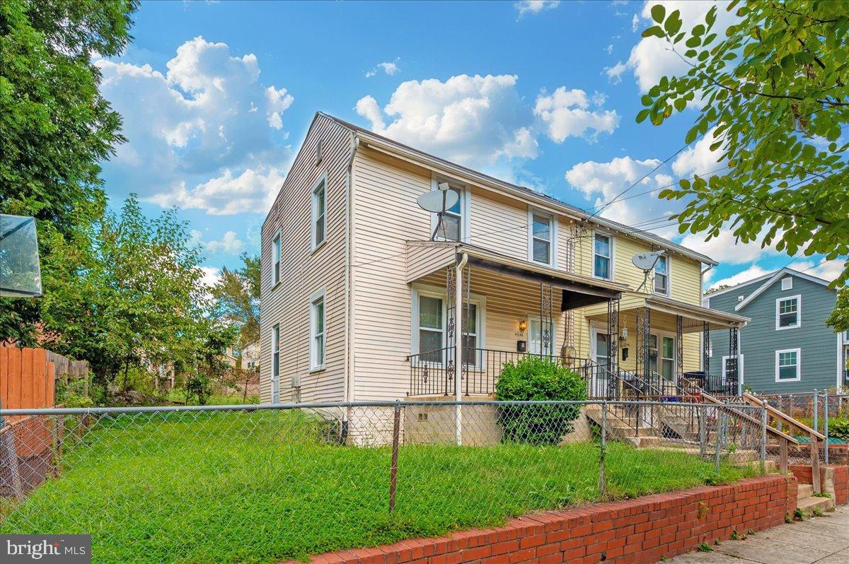 4644 HAYES ST NE, WASHINGTON, District Of Columbia 20019, 4 Bedrooms Bedrooms, 6 Rooms Rooms,2 BathroomsBathrooms,Residential,For sale,4644 HAYES ST NE,DCDC2225056 MLS # DCDC2225056
