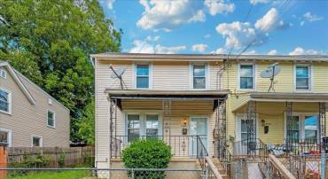 4644 HAYES ST NE, WASHINGTON, District Of Columbia 20019, 4 Bedrooms Bedrooms, 6 Rooms Rooms,2 BathroomsBathrooms,Residential,For sale,4644 HAYES ST NE,DCDC2225056 MLS # DCDC2225056