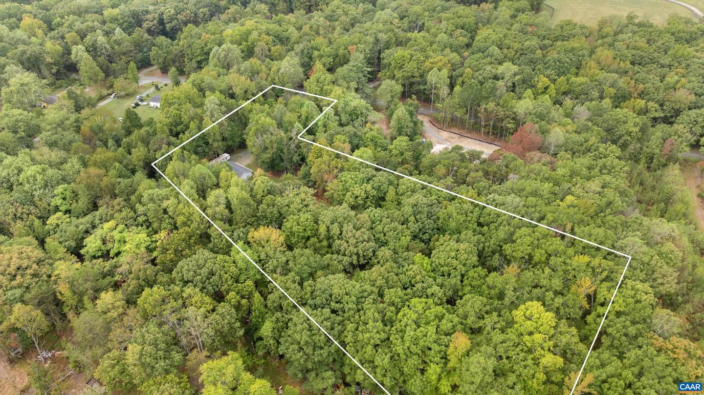 5904 BYRD MILL RD, LOUISA, Virginia 23093, 3 Bedrooms Bedrooms, ,2 BathroomsBathrooms,Residential,For sale,5904 BYRD MILL RD,669566 MLS # 669566