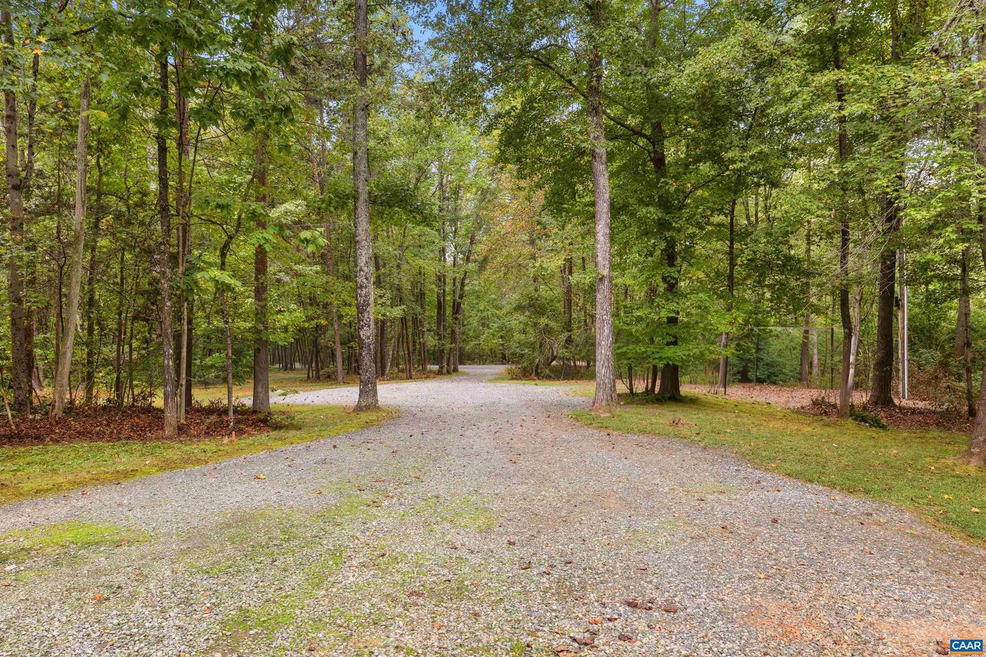 5904 BYRD MILL RD, LOUISA, Virginia 23093, 3 Bedrooms Bedrooms, ,2 BathroomsBathrooms,Residential,For sale,5904 BYRD MILL RD,669566 MLS # 669566