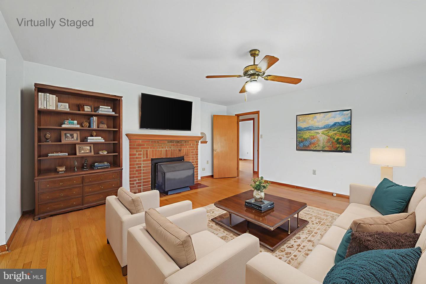 1982 BARBERSHOP RD, EDINBURG, Virginia 22824, 3 Bedrooms Bedrooms, ,1 BathroomBathrooms,Farm,For sale,1982 BARBERSHOP RD,VASH2012676 MLS # VASH2012676