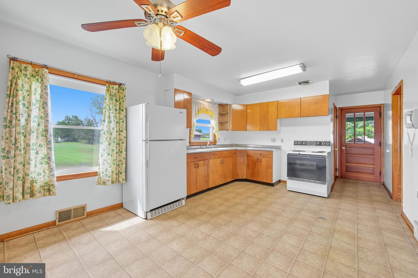 1982 BARBERSHOP RD, EDINBURG, Virginia 22824, 3 Bedrooms Bedrooms, ,1 BathroomBathrooms,Farm,For sale,1982 BARBERSHOP RD,VASH2012676 MLS # VASH2012676