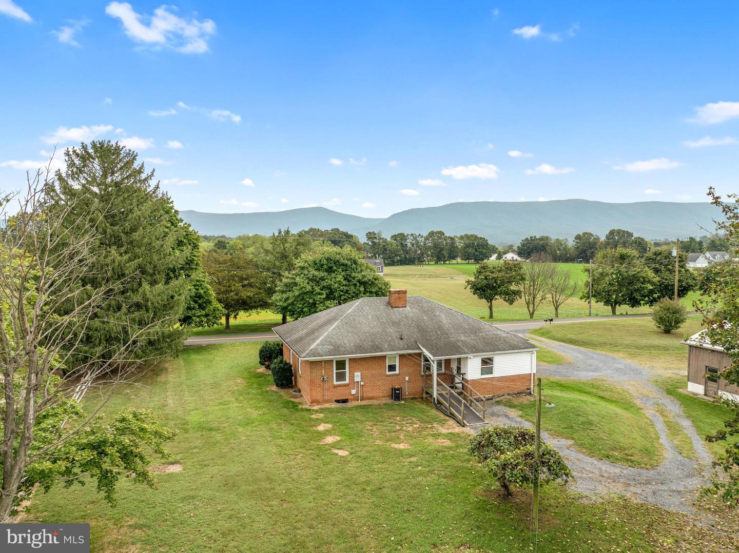 1982 BARBERSHOP RD, EDINBURG, Virginia 22824, 3 Bedrooms Bedrooms, ,1 BathroomBathrooms,Farm,For sale,1982 BARBERSHOP RD,VASH2012676 MLS # VASH2012676