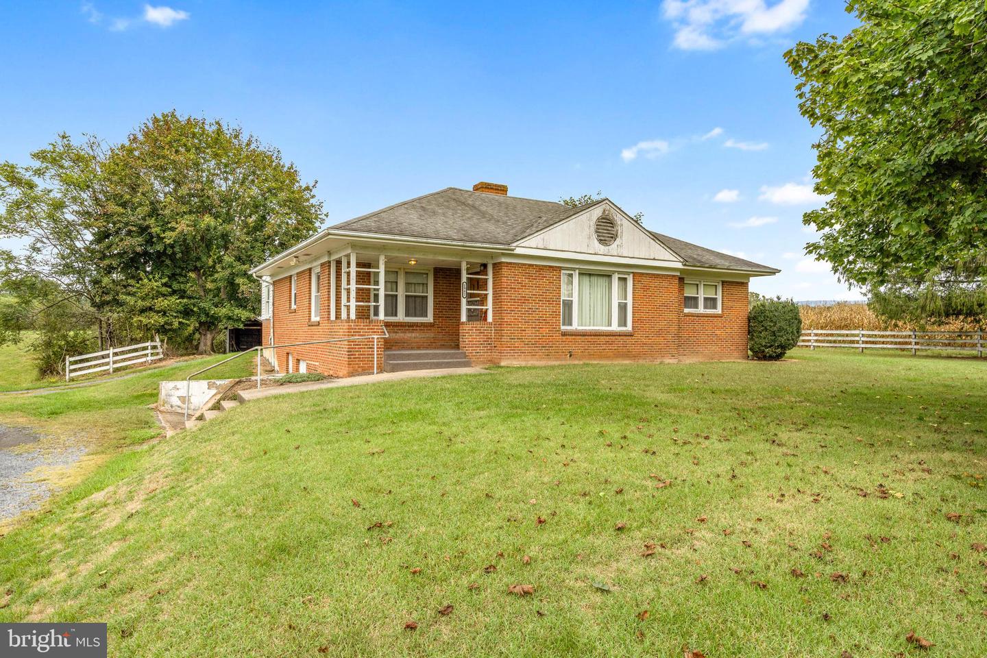 1982 BARBERSHOP RD, EDINBURG, Virginia 22824, 3 Bedrooms Bedrooms, ,1 BathroomBathrooms,Farm,For sale,1982 BARBERSHOP RD,VASH2012676 MLS # VASH2012676