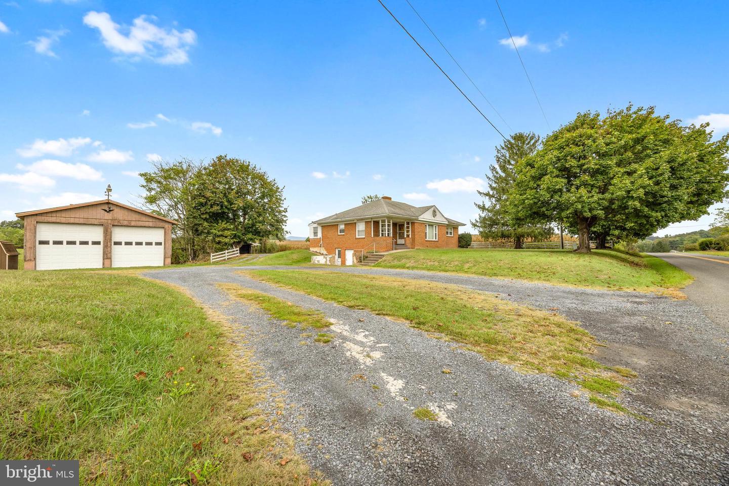 1982 BARBERSHOP RD, EDINBURG, Virginia 22824, 3 Bedrooms Bedrooms, ,1 BathroomBathrooms,Farm,For sale,1982 BARBERSHOP RD,VASH2012676 MLS # VASH2012676