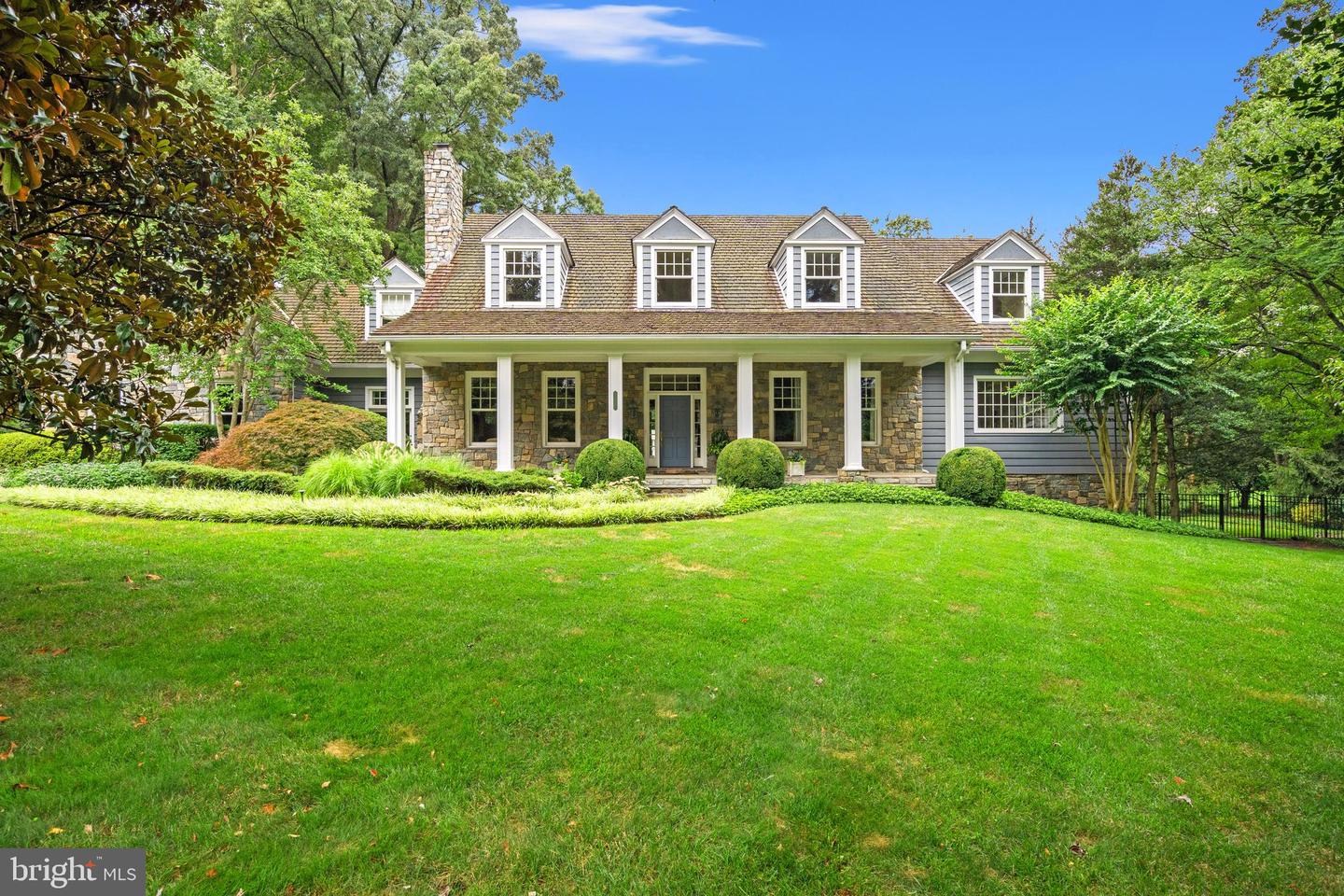 1110 HARVEY RD, MCLEAN, Virginia 22101, 6 Bedrooms Bedrooms, ,6 BathroomsBathrooms,Residential,For sale,1110 HARVEY RD,VAFX2219508 MLS # VAFX2219508
