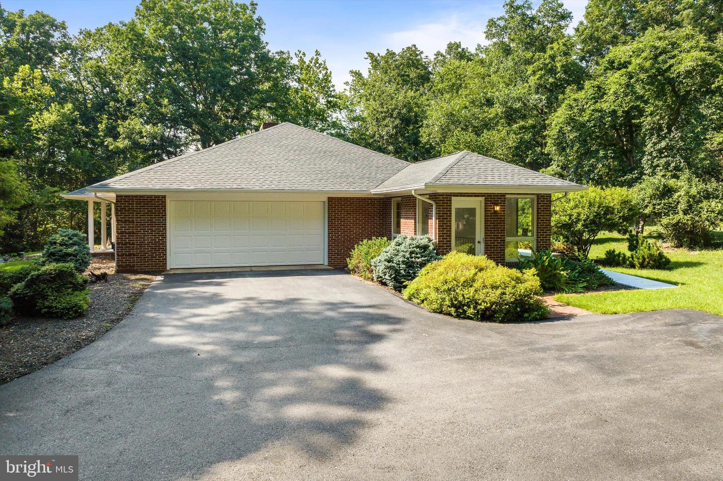 5983 LABS RUN LN, PENN LAIRD, Virginia 22846, 4 Bedrooms Bedrooms, ,3 BathroomsBathrooms,Residential,For sale,5983 LABS RUN LN,VARO2002248 MLS # VARO2002248