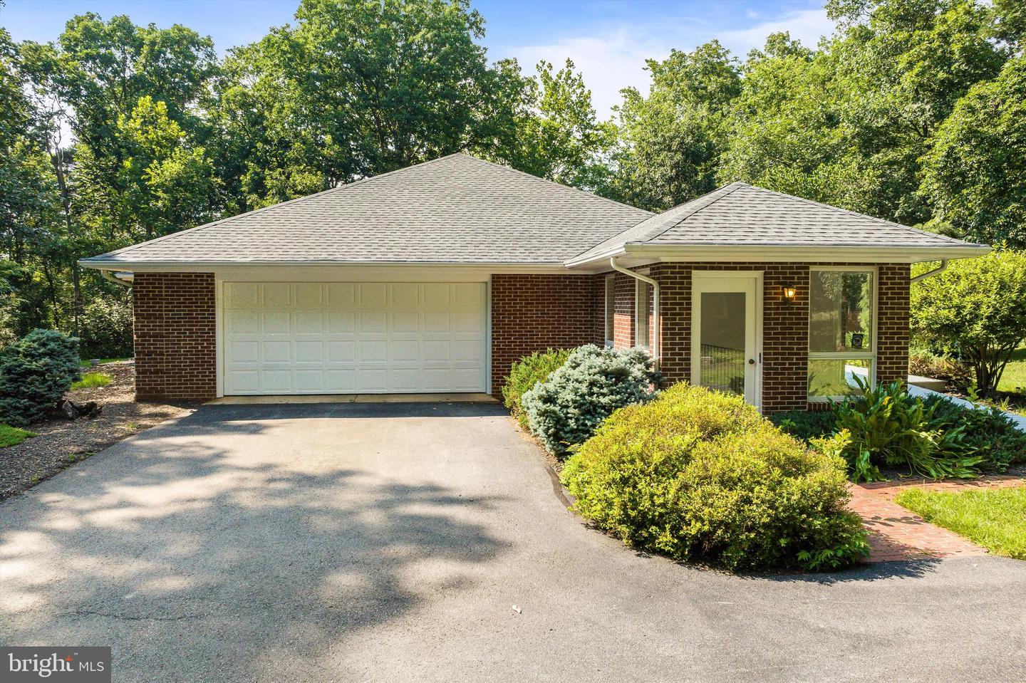 5983 LABS RUN LN, PENN LAIRD, Virginia 22846, 4 Bedrooms Bedrooms, ,3 BathroomsBathrooms,Residential,For sale,5983 LABS RUN LN,VARO2002248 MLS # VARO2002248
