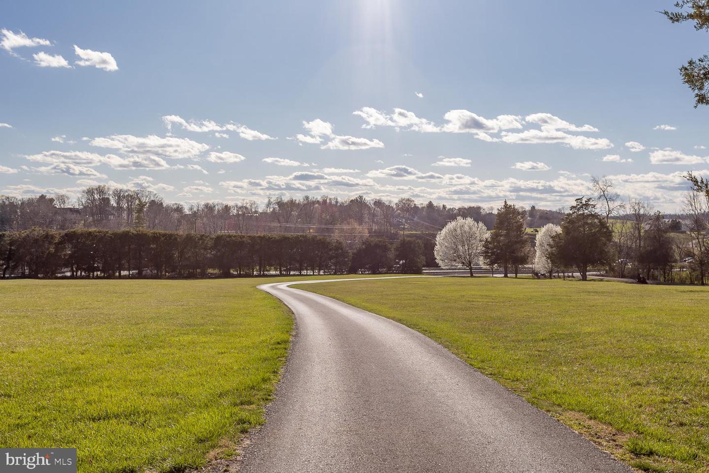 5983 LABS RUN LN, PENN LAIRD, Virginia 22846, 4 Bedrooms Bedrooms, ,3 BathroomsBathrooms,Residential,For sale,5983 LABS RUN LN,VARO2002248 MLS # VARO2002248 5983 LABS RUN LN, PENN LAIRD, Virginia 22846, 4 Bedrooms Bedrooms, ,3 BathroomsBathrooms,Residential,For sale,5983 LABS RUN LN,VARO2002248 MLS # VARO2002248