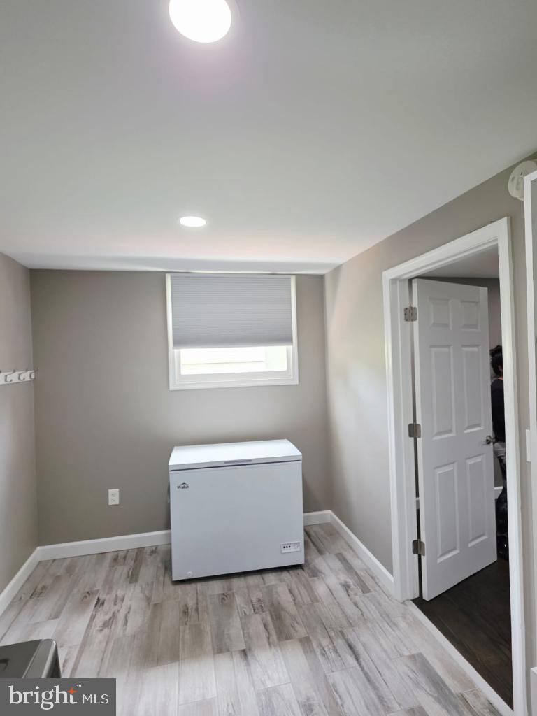 402 W MAPLE AVE, STERLING, Virginia 20164, 5 Bedrooms Bedrooms, ,2 BathroomsBathrooms,Residential,For sale,402 W MAPLE AVE,VALO2097942 MLS # VALO2097942