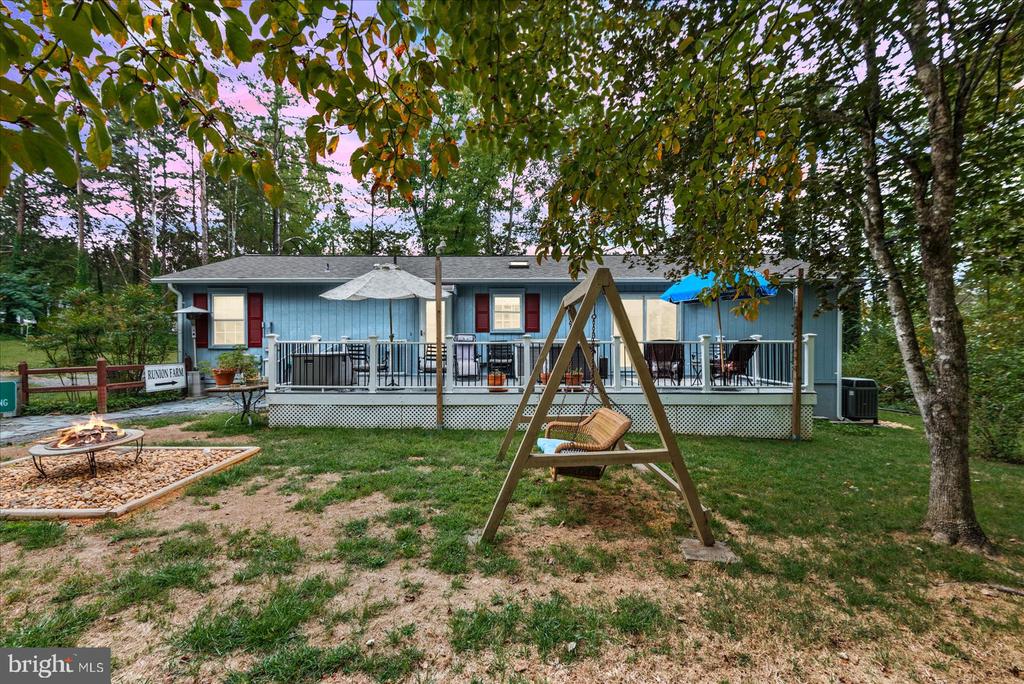 604 STRATFORD CIR, LOCUST GROVE, Virginia 22508, 3 Bedrooms Bedrooms, ,2 BathroomsBathrooms,Residential,604 STRATFORD CIR,VAOR2012350 MLS # VAOR2012350