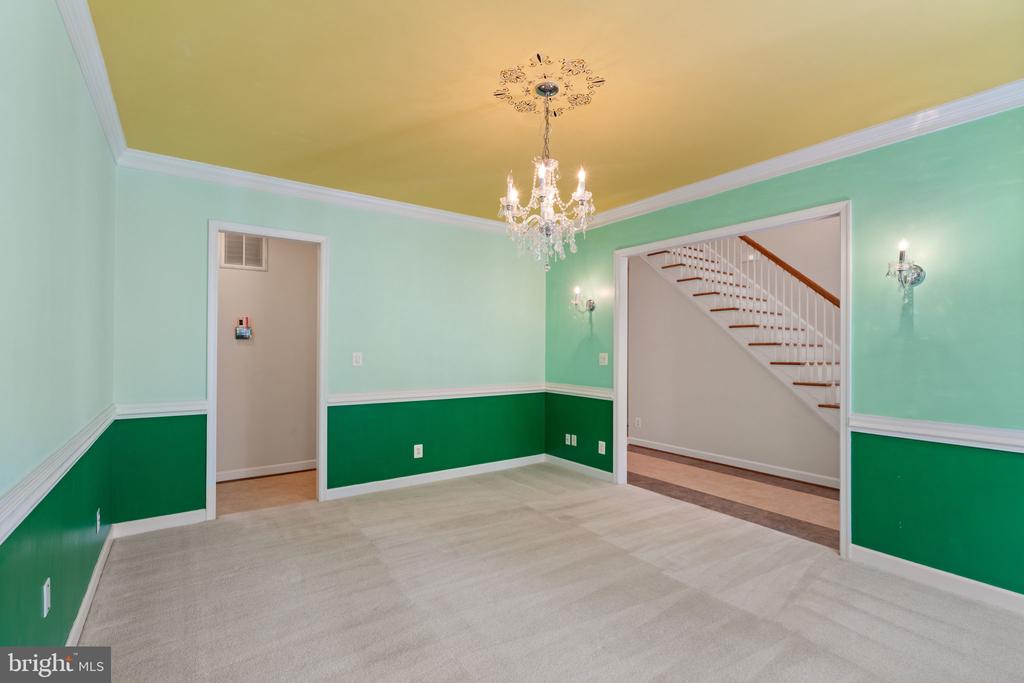 13031 DAHLIA LN, FREDERICKSBURG, Virginia 22407, 5 Bedrooms Bedrooms, ,4 BathroomsBathrooms,Residential,13031 DAHLIA LN,VASP2036604 MLS # VASP2036604