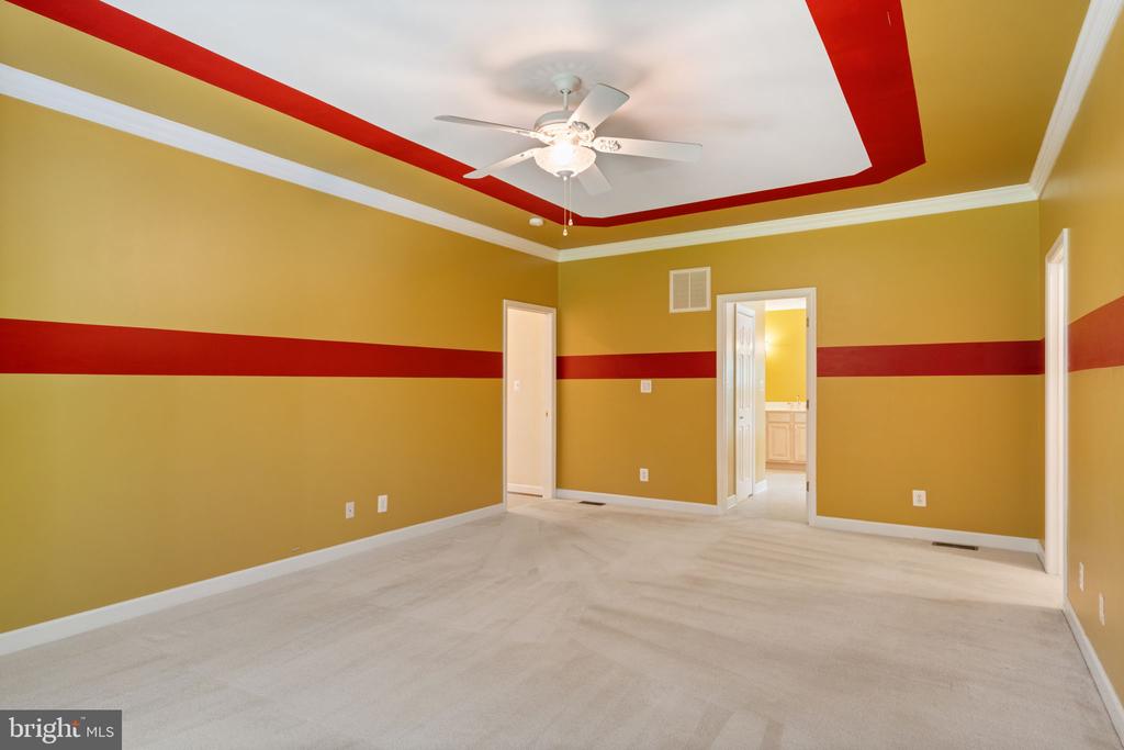 13031 DAHLIA LN, FREDERICKSBURG, Virginia 22407, 5 Bedrooms Bedrooms, ,4 BathroomsBathrooms,Residential,13031 DAHLIA LN,VASP2036604 MLS # VASP2036604