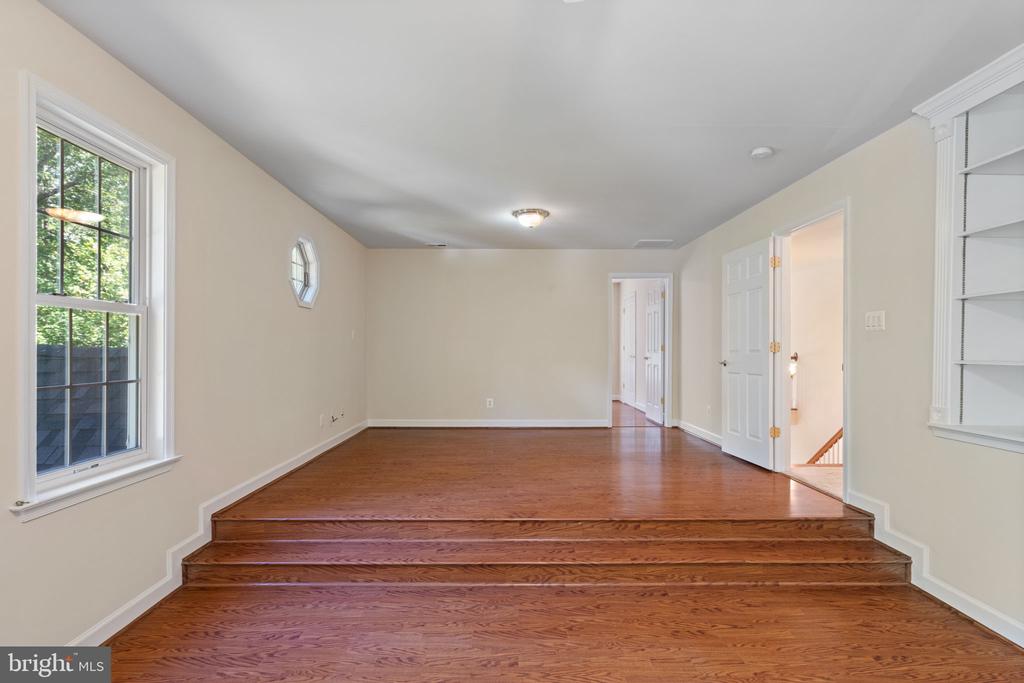 13031 DAHLIA LN, FREDERICKSBURG, Virginia 22407, 5 Bedrooms Bedrooms, ,4 BathroomsBathrooms,Residential,13031 DAHLIA LN,VASP2036604 MLS # VASP2036604