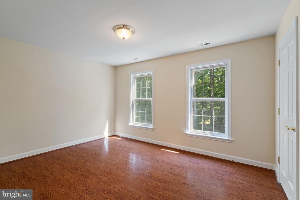 13031 DAHLIA LN, FREDERICKSBURG, Virginia 22407, 5 Bedrooms Bedrooms, ,4 BathroomsBathrooms,Residential,13031 DAHLIA LN,VASP2036604 MLS # VASP2036604