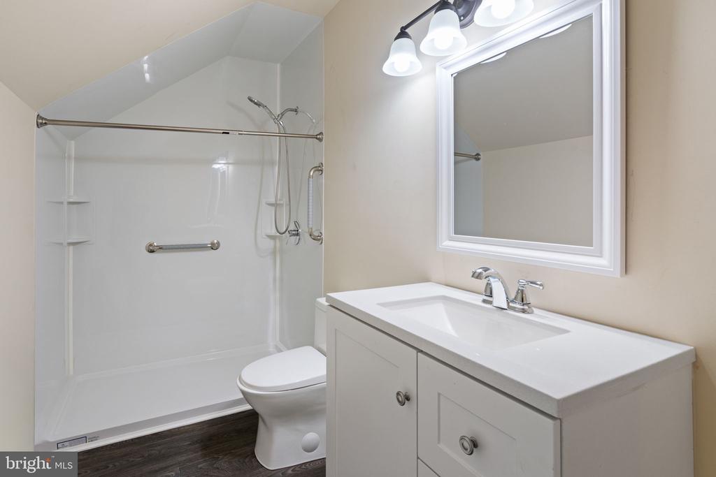 13031 DAHLIA LN, FREDERICKSBURG, Virginia 22407, 5 Bedrooms Bedrooms, ,4 BathroomsBathrooms,Residential,13031 DAHLIA LN,VASP2036604 MLS # VASP2036604