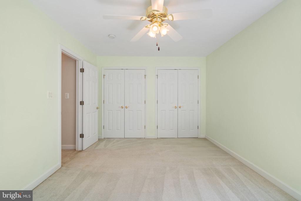 13031 DAHLIA LN, FREDERICKSBURG, Virginia 22407, 5 Bedrooms Bedrooms, ,4 BathroomsBathrooms,Residential,13031 DAHLIA LN,VASP2036604 MLS # VASP2036604