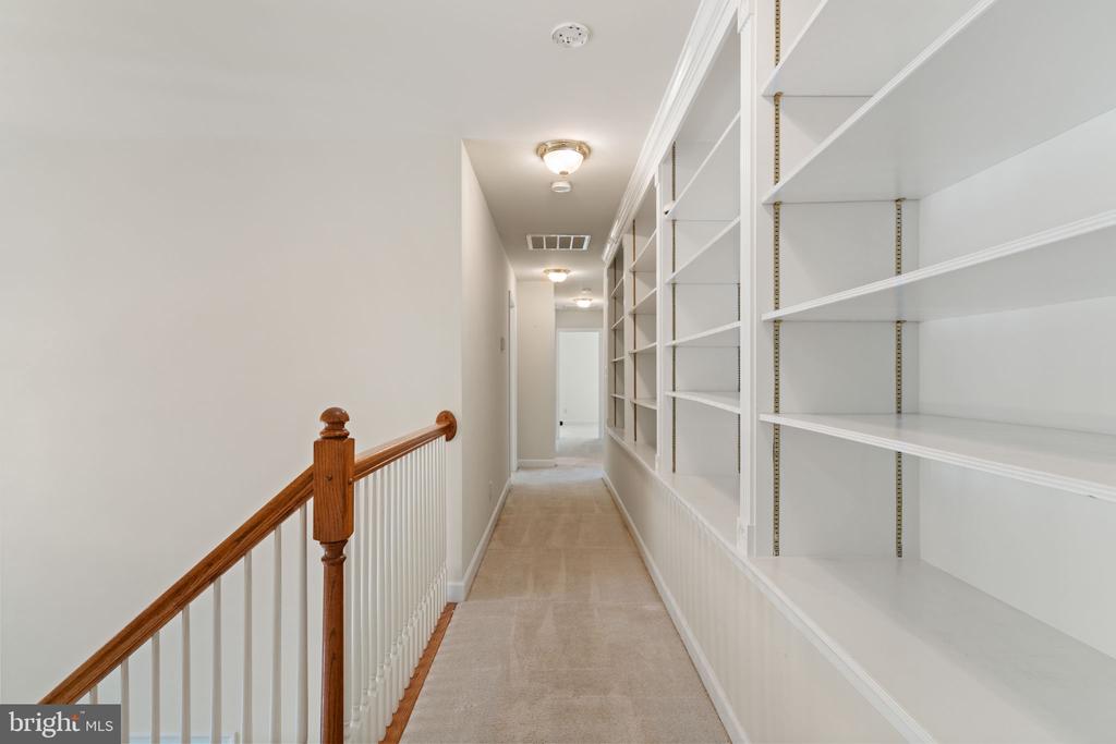 13031 DAHLIA LN, FREDERICKSBURG, Virginia 22407, 5 Bedrooms Bedrooms, ,4 BathroomsBathrooms,Residential,13031 DAHLIA LN,VASP2036604 MLS # VASP2036604