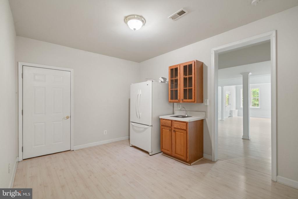13031 DAHLIA LN, FREDERICKSBURG, Virginia 22407, 5 Bedrooms Bedrooms, ,4 BathroomsBathrooms,Residential,13031 DAHLIA LN,VASP2036604 MLS # VASP2036604