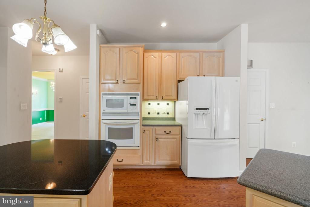 13031 DAHLIA LN, FREDERICKSBURG, Virginia 22407, 5 Bedrooms Bedrooms, ,4 BathroomsBathrooms,Residential,13031 DAHLIA LN,VASP2036604 MLS # VASP2036604