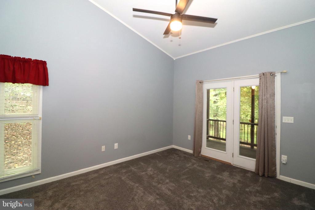 1111 EASTOVER PKWY, LOCUST GROVE, Virginia 22508, 5 Bedrooms Bedrooms, ,3 BathroomsBathrooms,Residential,1111 EASTOVER PKWY,VAOR2012418 MLS # VAOR2012418