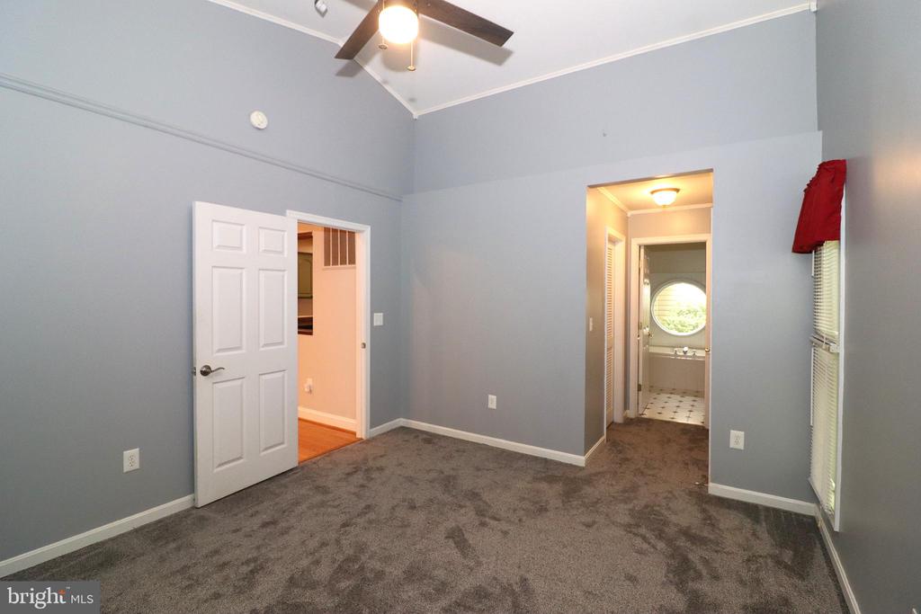 1111 EASTOVER PKWY, LOCUST GROVE, Virginia 22508, 5 Bedrooms Bedrooms, ,3 BathroomsBathrooms,Residential,1111 EASTOVER PKWY,VAOR2012418 MLS # VAOR2012418