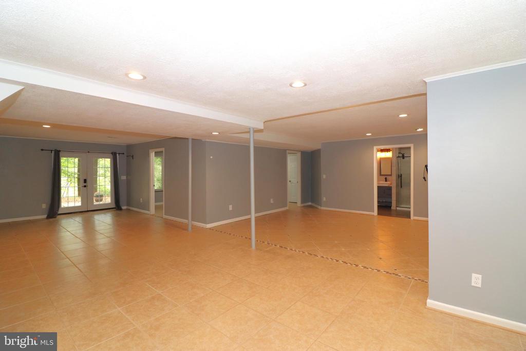 1111 EASTOVER PKWY, LOCUST GROVE, Virginia 22508, 5 Bedrooms Bedrooms, ,3 BathroomsBathrooms,Residential,1111 EASTOVER PKWY,VAOR2012418 MLS # VAOR2012418