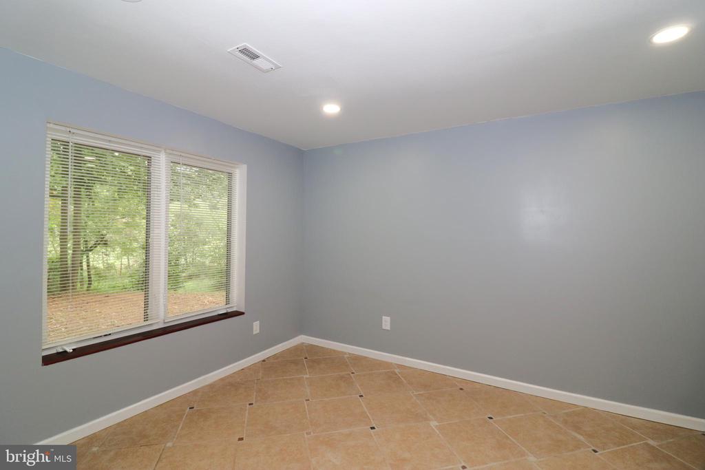 1111 EASTOVER PKWY, LOCUST GROVE, Virginia 22508, 5 Bedrooms Bedrooms, ,3 BathroomsBathrooms,Residential,1111 EASTOVER PKWY,VAOR2012418 MLS # VAOR2012418