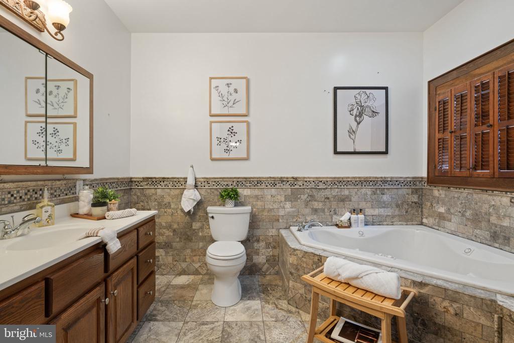 4257 CABIN RD, REVA, Virginia 22735, 5 Bedrooms Bedrooms, ,4 BathroomsBathrooms,Residential,4257 CABIN RD,VACU2011720 MLS # VACU2011720
