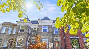 131 R ST NE #A, WASHINGTON, District Of Columbia 20002, 3 Bedrooms Bedrooms, ,2 BathroomsBathrooms,Residential,For sale,131 R ST NE #A,DCDC2209332 MLS # DCDC2209332