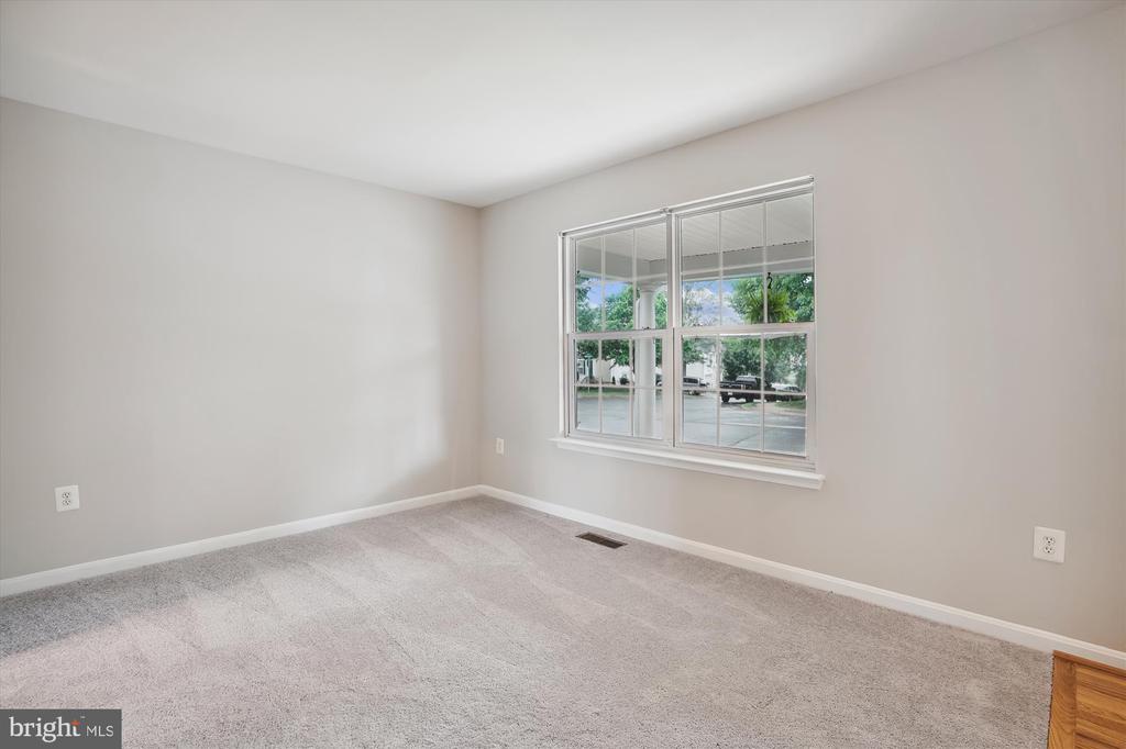 2024 CHESTNUT DR, CULPEPER, Virginia 22701, 4 Bedrooms Bedrooms, ,3 BathroomsBathrooms,Residential,2024 CHESTNUT DR,VACU2011726 MLS # VACU2011726