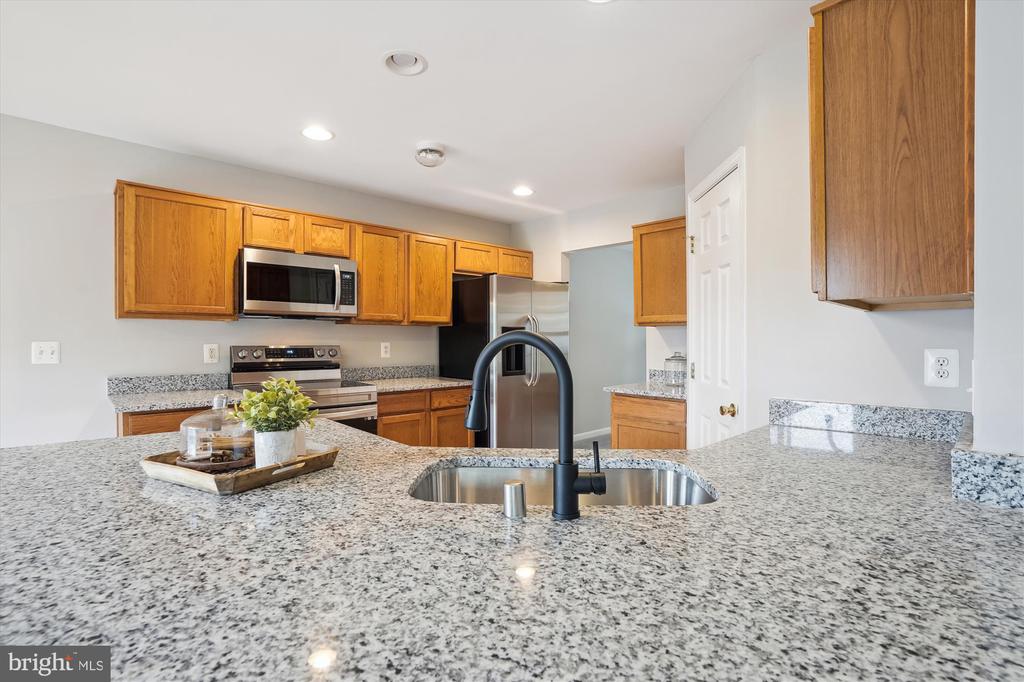 2024 CHESTNUT DR, CULPEPER, Virginia 22701, 4 Bedrooms Bedrooms, ,3 BathroomsBathrooms,Residential,2024 CHESTNUT DR,VACU2011726 MLS # VACU2011726
