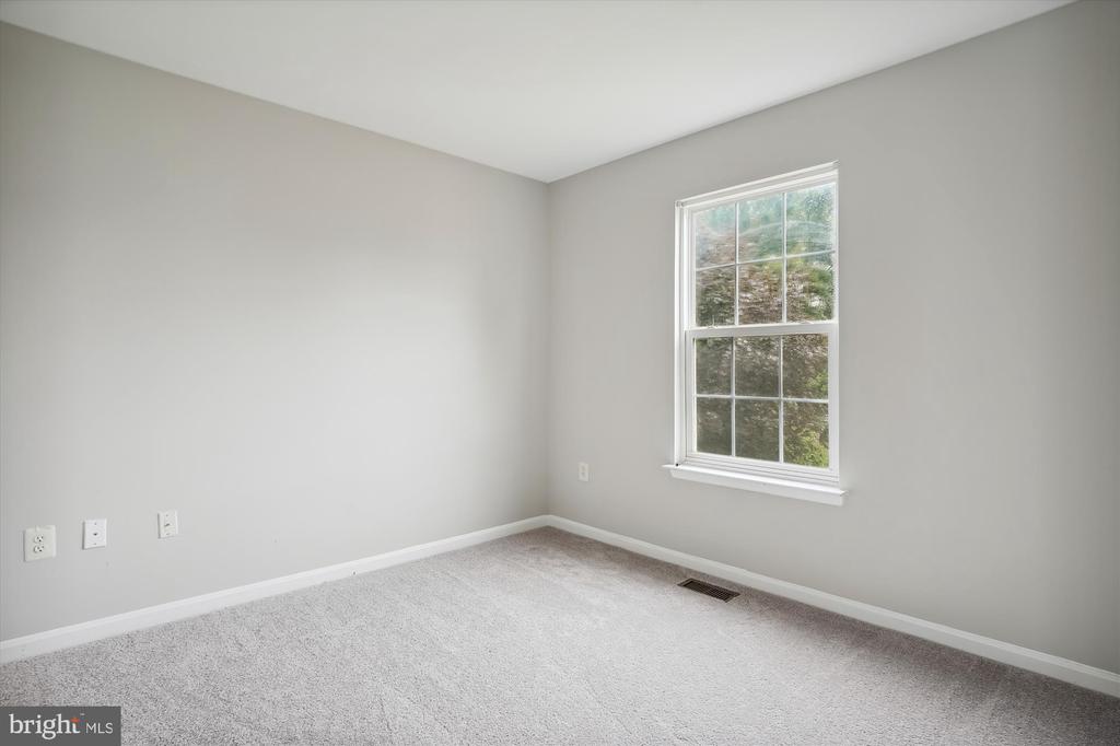 2024 CHESTNUT DR, CULPEPER, Virginia 22701, 4 Bedrooms Bedrooms, ,3 BathroomsBathrooms,Residential,2024 CHESTNUT DR,VACU2011726 MLS # VACU2011726