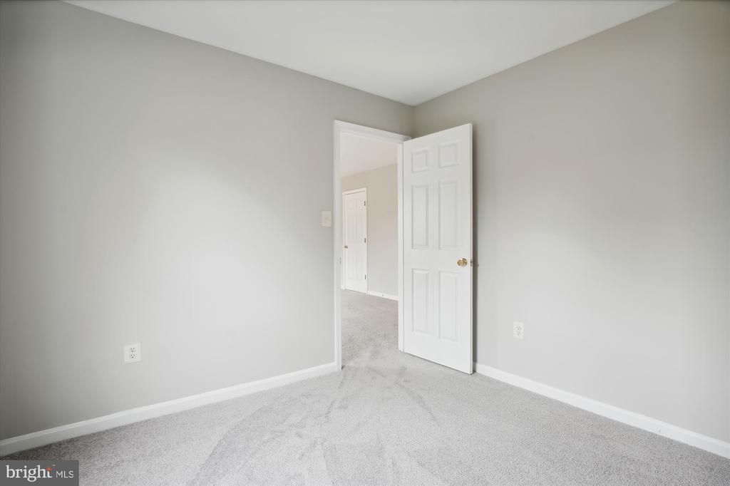2024 CHESTNUT DR, CULPEPER, Virginia 22701, 4 Bedrooms Bedrooms, ,3 BathroomsBathrooms,Residential,2024 CHESTNUT DR,VACU2011726 MLS # VACU2011726