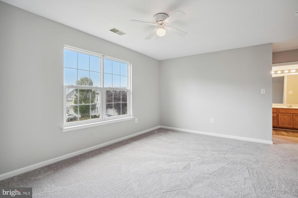 2024 CHESTNUT DR, CULPEPER, Virginia 22701, 4 Bedrooms Bedrooms, ,3 BathroomsBathrooms,Residential,2024 CHESTNUT DR,VACU2011726 MLS # VACU2011726