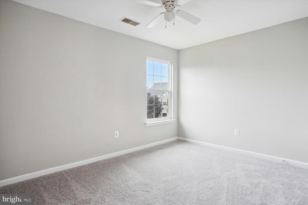 2024 CHESTNUT DR, CULPEPER, Virginia 22701, 4 Bedrooms Bedrooms, ,3 BathroomsBathrooms,Residential,2024 CHESTNUT DR,VACU2011726 MLS # VACU2011726