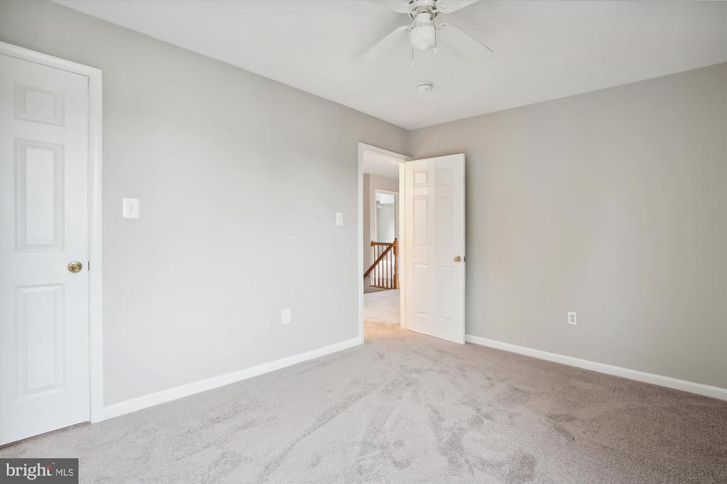 2024 CHESTNUT DR, CULPEPER, Virginia 22701, 4 Bedrooms Bedrooms, ,3 BathroomsBathrooms,Residential,2024 CHESTNUT DR,VACU2011726 MLS # VACU2011726