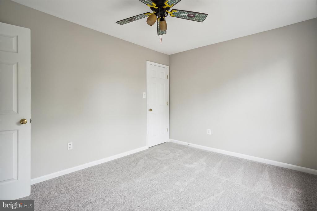 2024 CHESTNUT DR, CULPEPER, Virginia 22701, 4 Bedrooms Bedrooms, ,3 BathroomsBathrooms,Residential,2024 CHESTNUT DR,VACU2011726 MLS # VACU2011726