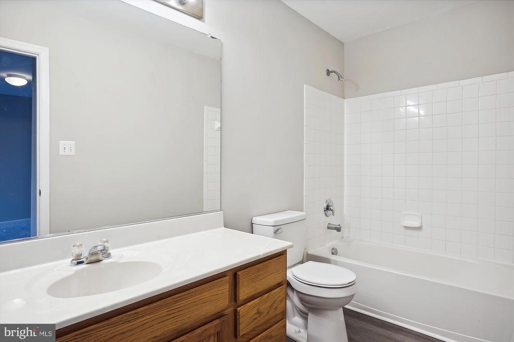 2024 CHESTNUT DR, CULPEPER, Virginia 22701, 4 Bedrooms Bedrooms, ,3 BathroomsBathrooms,Residential,2024 CHESTNUT DR,VACU2011726 MLS # VACU2011726