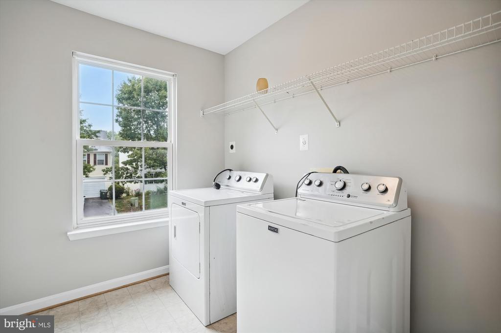 2024 CHESTNUT DR, CULPEPER, Virginia 22701, 4 Bedrooms Bedrooms, ,3 BathroomsBathrooms,Residential,2024 CHESTNUT DR,VACU2011726 MLS # VACU2011726