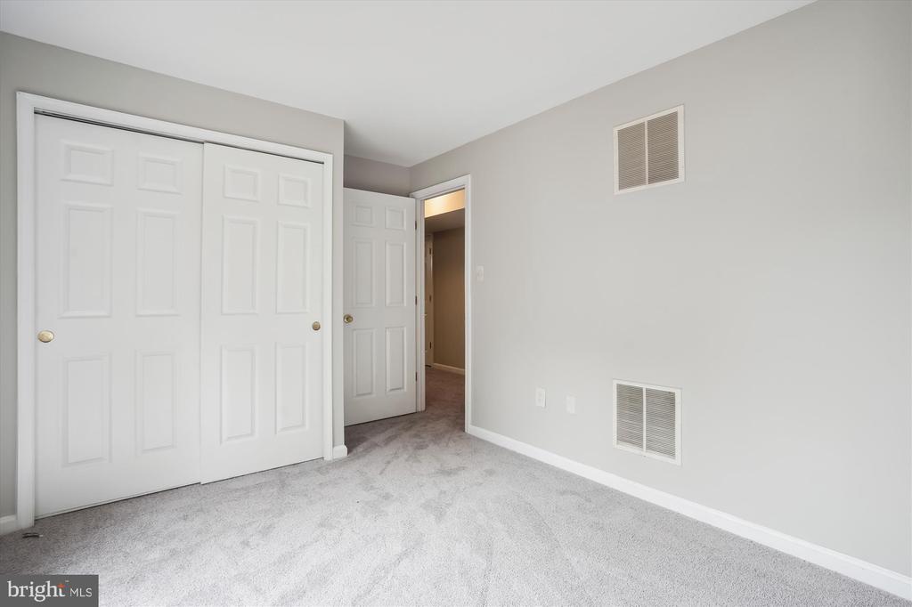 2024 CHESTNUT DR, CULPEPER, Virginia 22701, 4 Bedrooms Bedrooms, ,3 BathroomsBathrooms,Residential,2024 CHESTNUT DR,VACU2011726 MLS # VACU2011726
