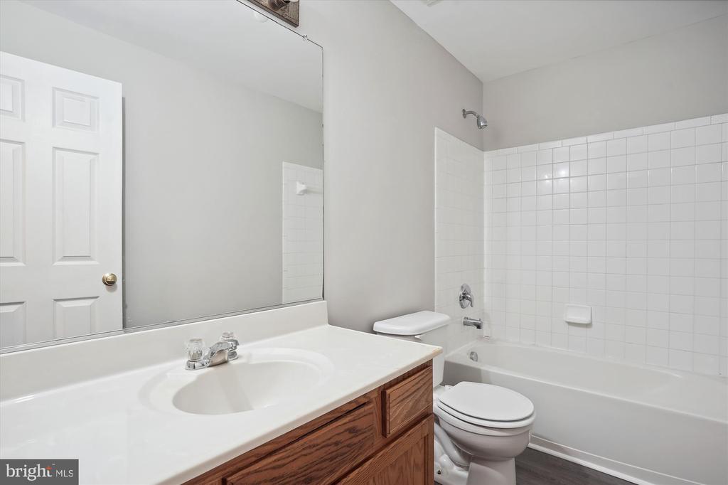 2024 CHESTNUT DR, CULPEPER, Virginia 22701, 4 Bedrooms Bedrooms, ,3 BathroomsBathrooms,Residential,2024 CHESTNUT DR,VACU2011726 MLS # VACU2011726