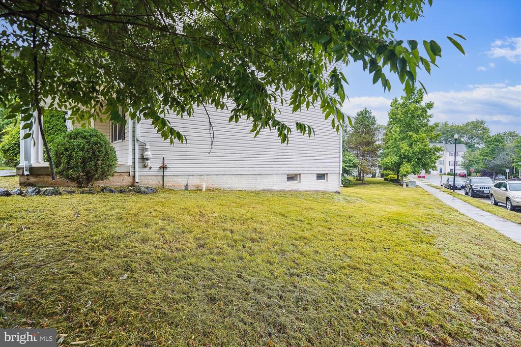 2024 CHESTNUT DR, CULPEPER, Virginia 22701, 4 Bedrooms Bedrooms, ,3 BathroomsBathrooms,Residential,2024 CHESTNUT DR,VACU2011726 MLS # VACU2011726